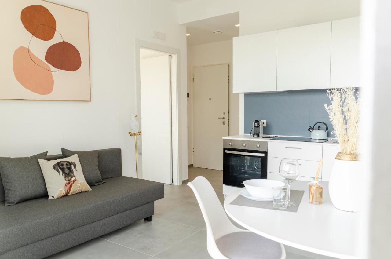 Apulialux - Exclusive And Modern City View, Private Parking Apartment Bari Exterior photo