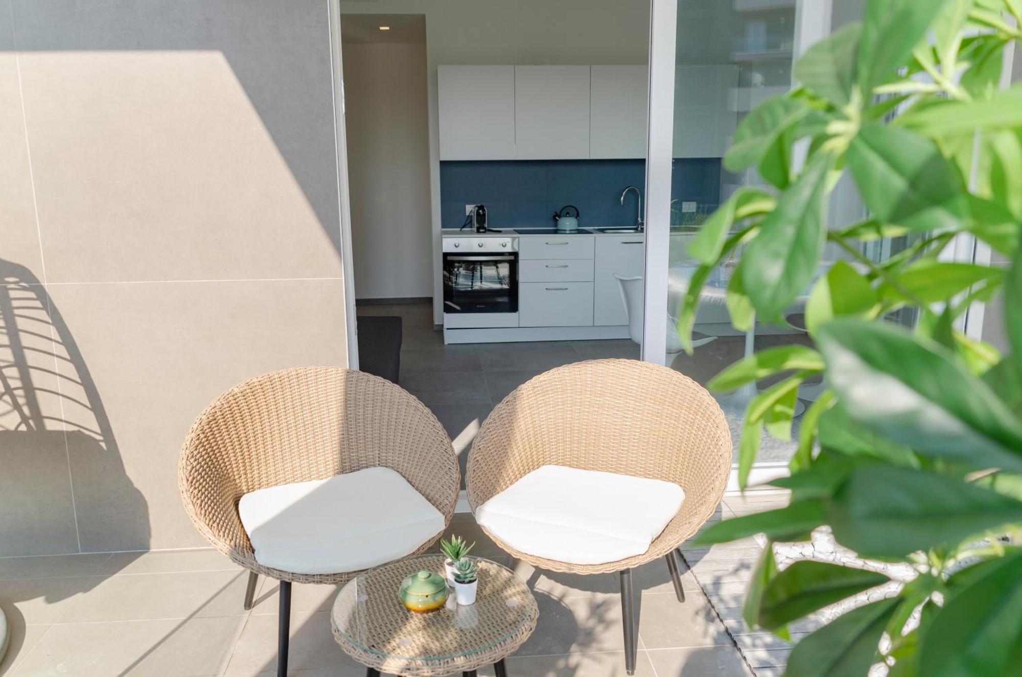 Apulialux - Exclusive And Modern City View, Private Parking Apartment Bari Exterior photo